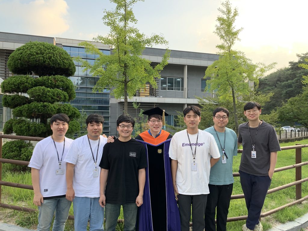 Dissertation vs thesis picture